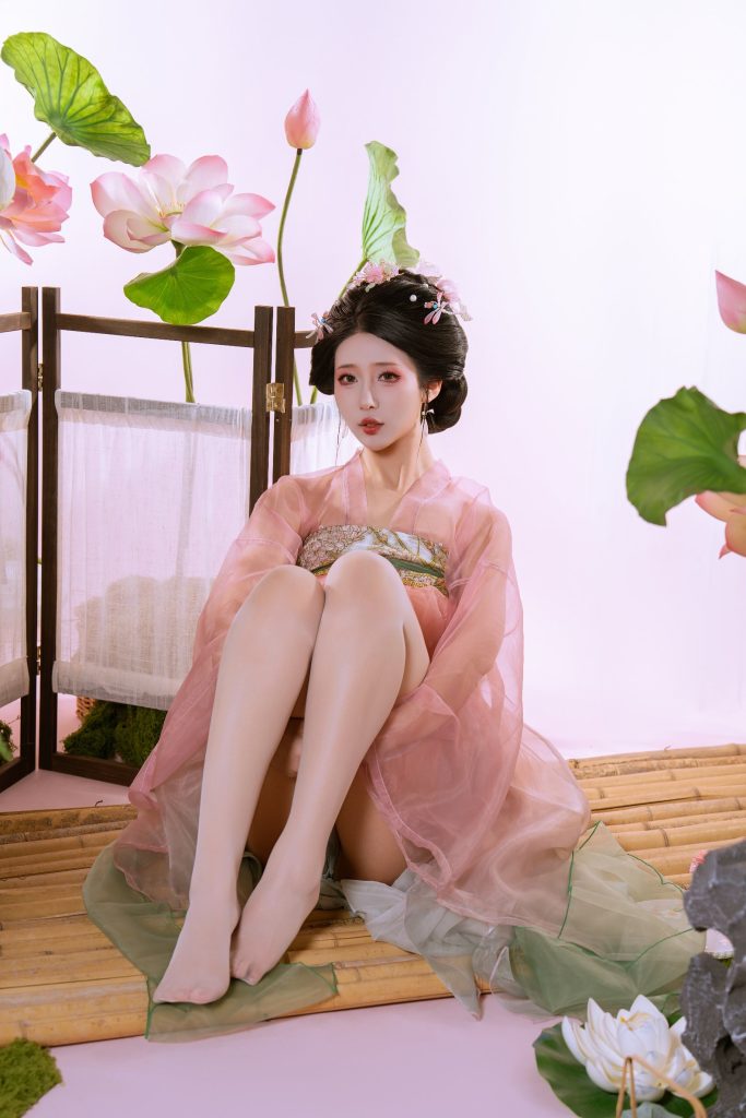 云溪溪 – 奶桃桃 采莲